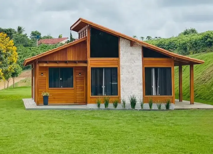 Casa em madeira tratada